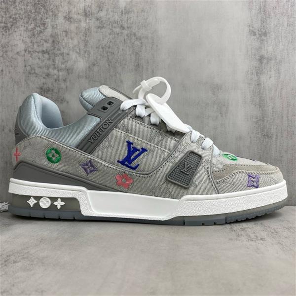 20251128154045734 390